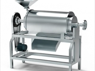 Fruit and vegetable pulping machine